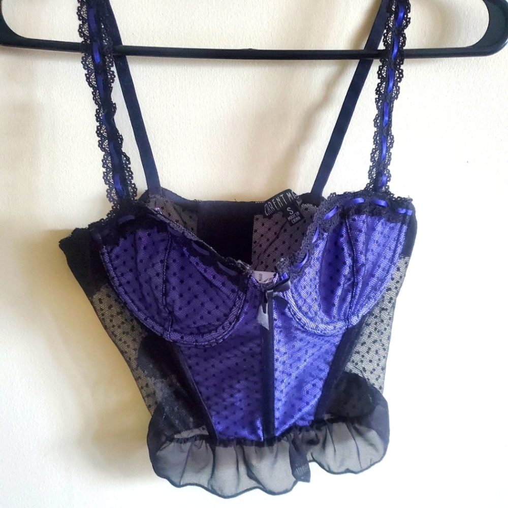 Lace Bustier - Picture 2 of 5